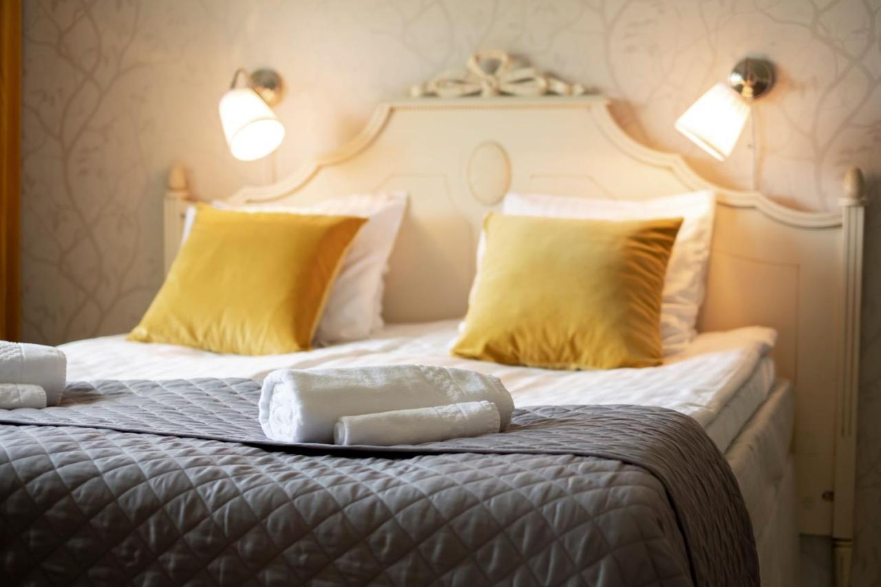 Ik Hotel & Camping Кеуруу Екстериор снимка