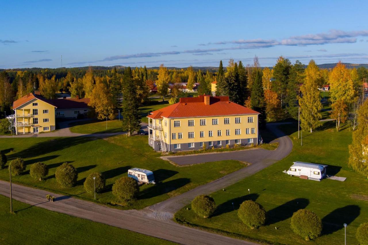 Ik Hotel & Camping Кеуруу Екстериор снимка