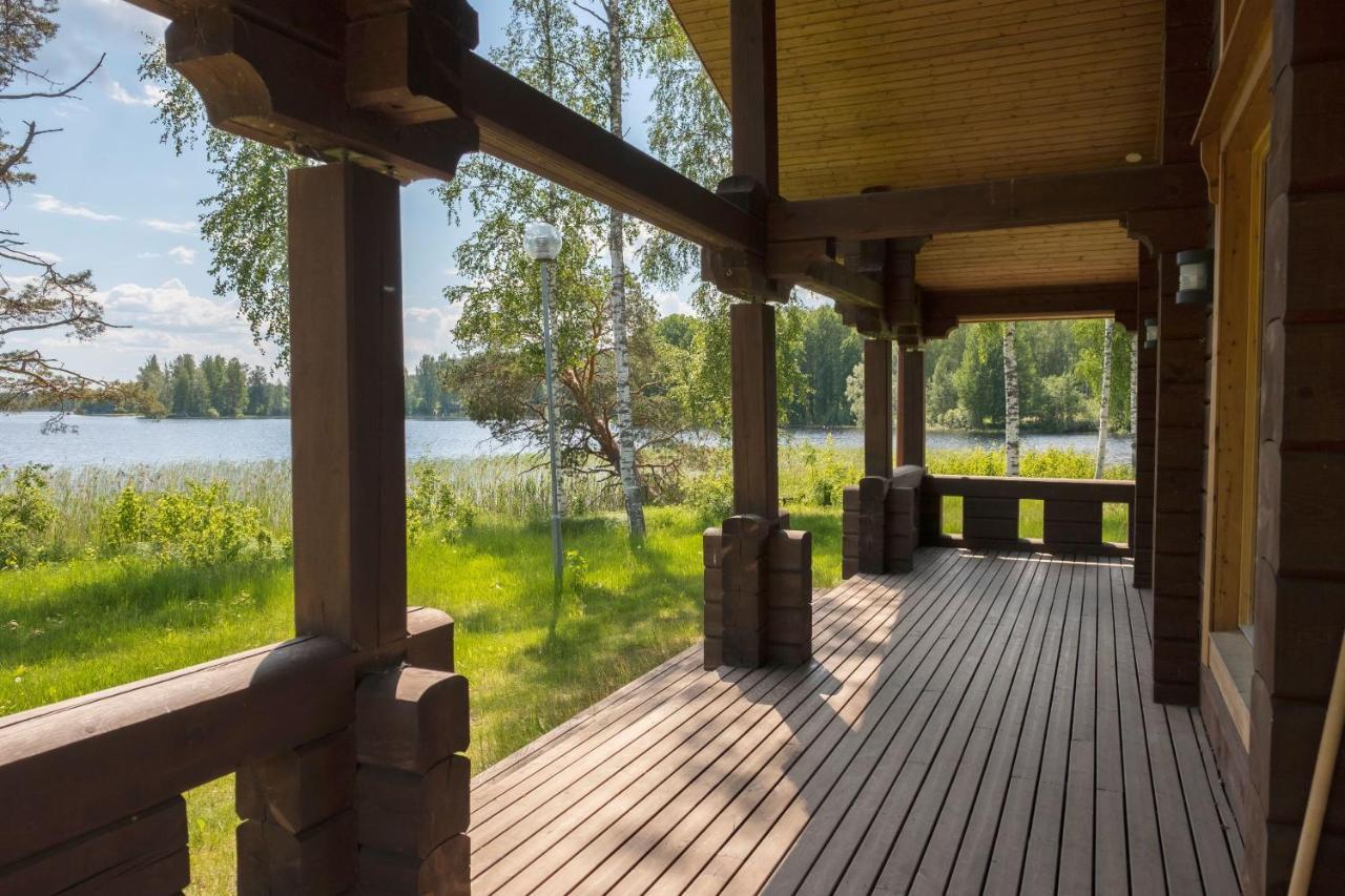 Ik Hotel & Camping Кеуруу Екстериор снимка