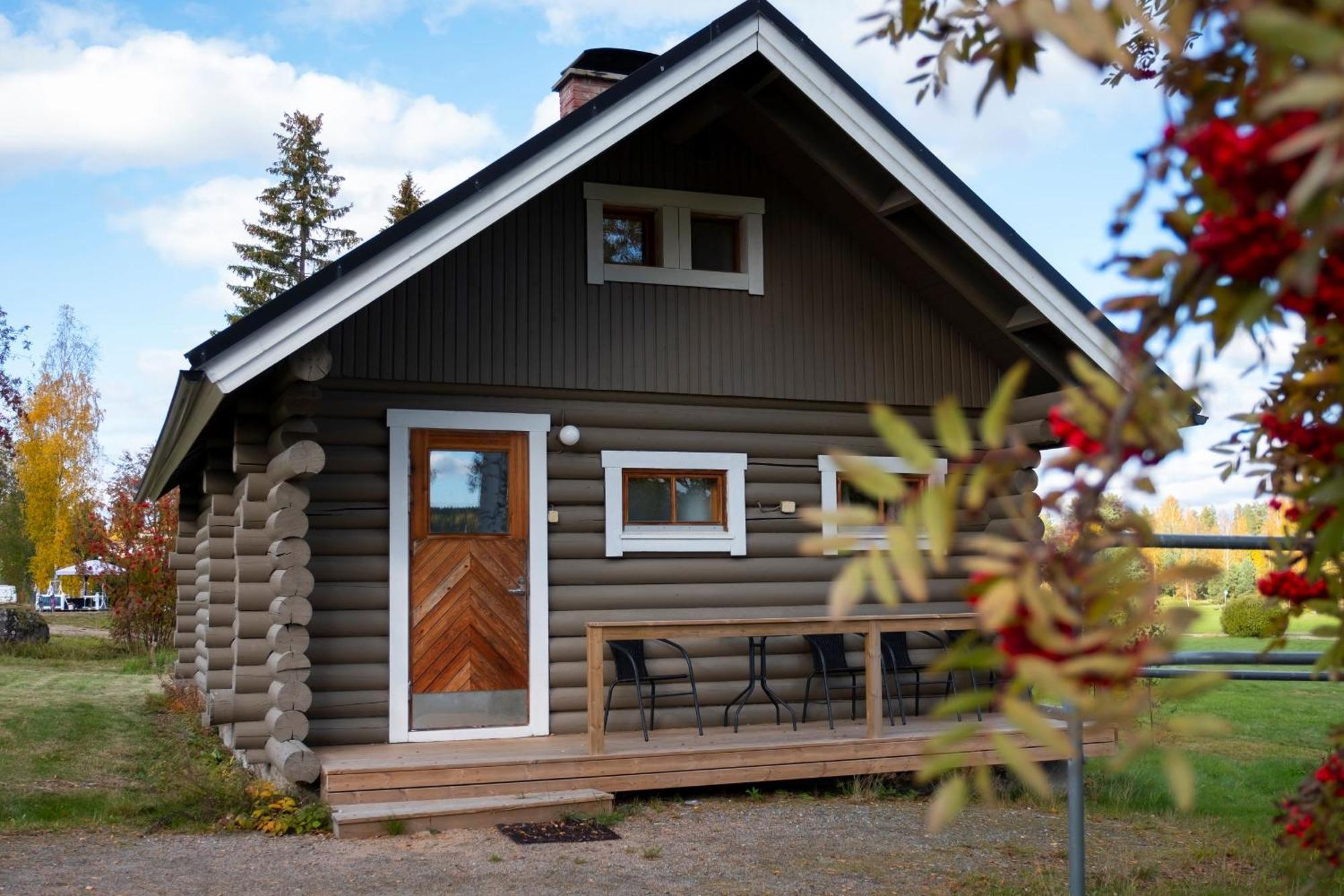 Ik Hotel & Camping Кеуруу Стая снимка