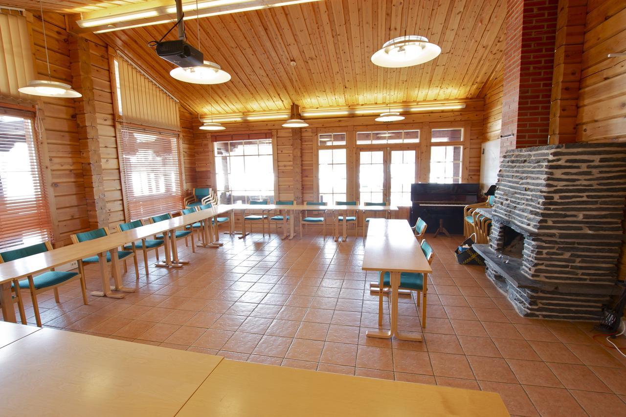 Ik Hotel & Camping Кеуруу Екстериор снимка