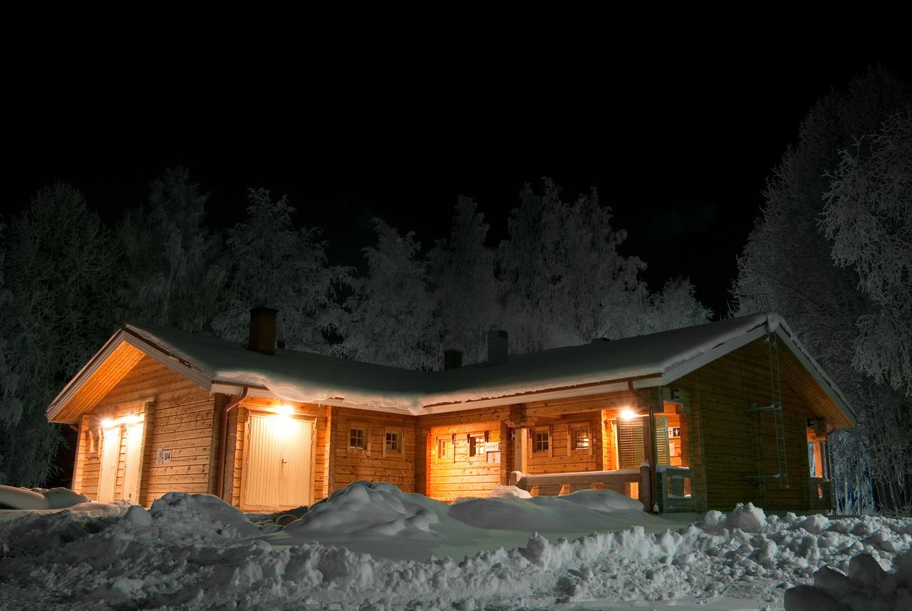 Ik Hotel & Camping Кеуруу Екстериор снимка