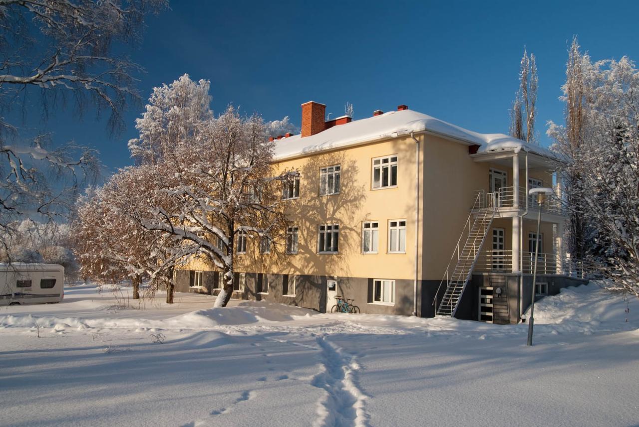 Ik Hotel & Camping Кеуруу Екстериор снимка
